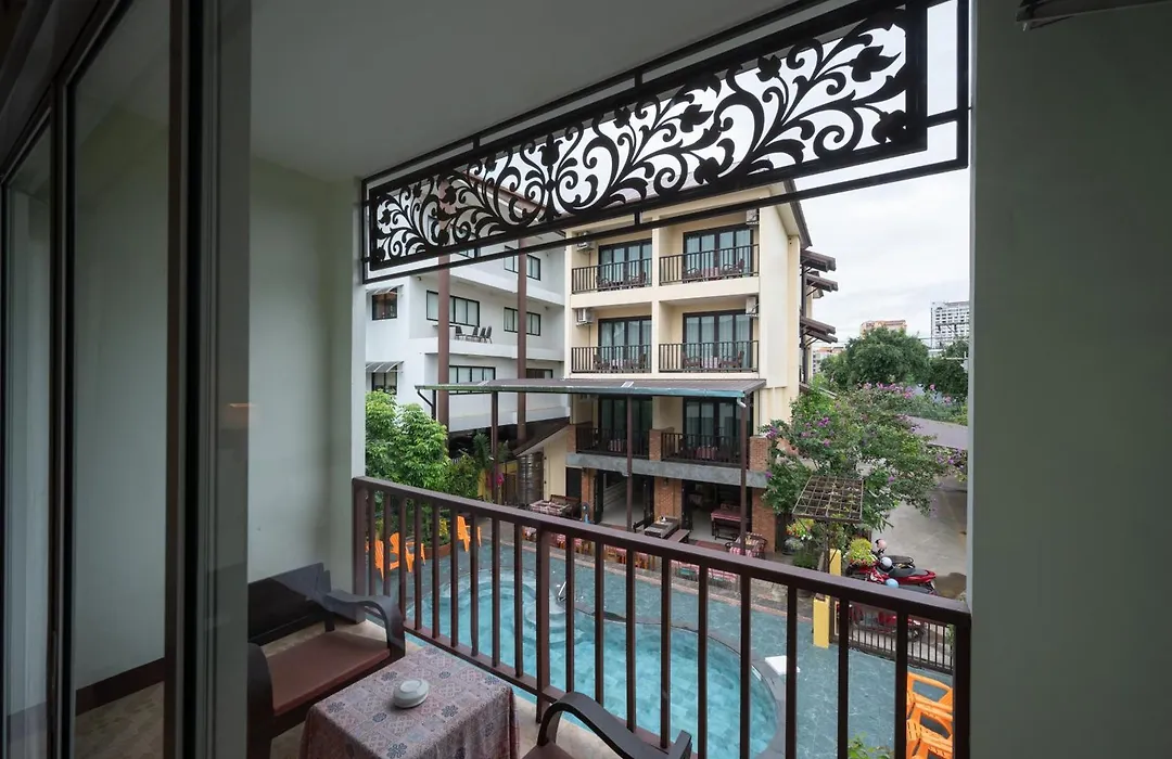 Riverside House Hotel-1