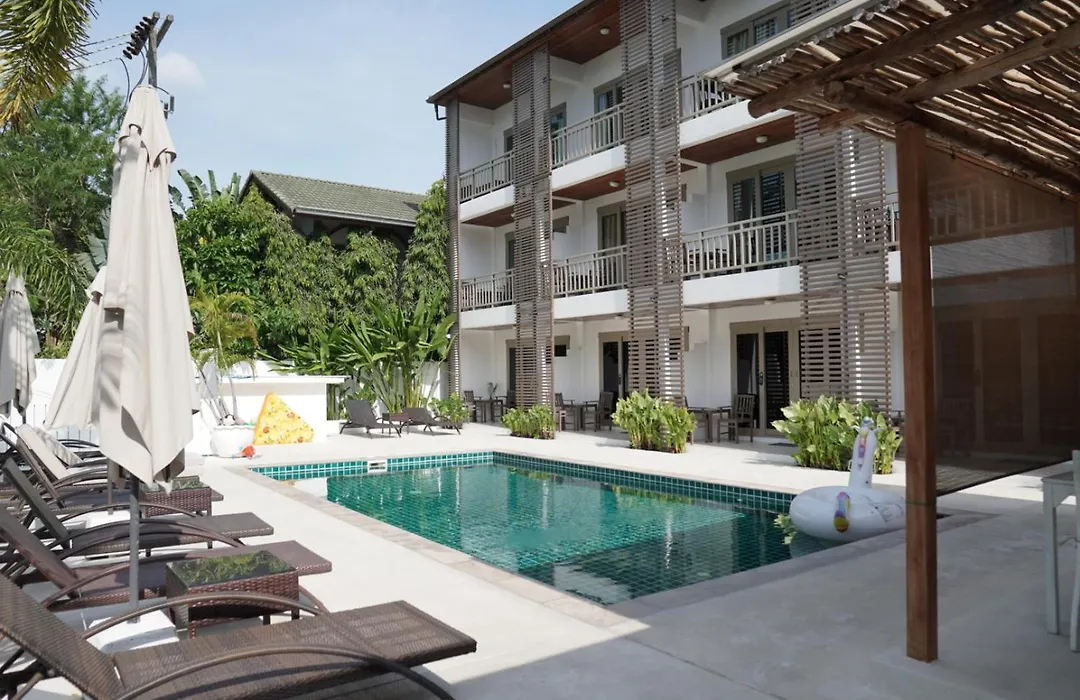 Ampha Place Hotel-1