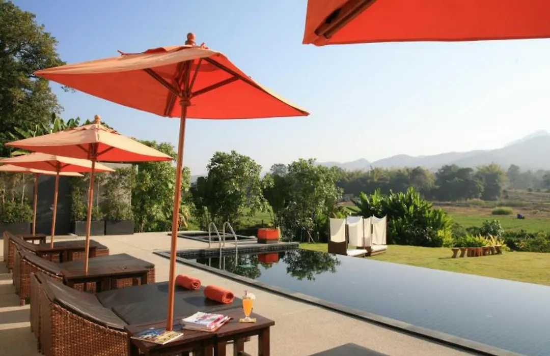 Yoma Hotel, Pai-1