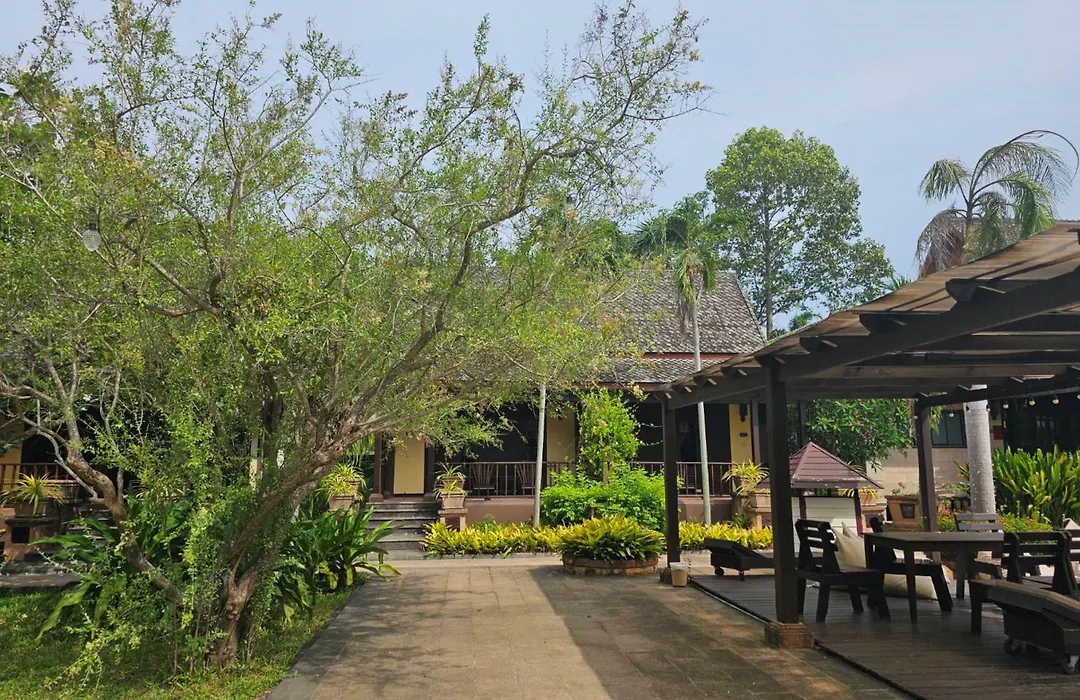 Botany Beach Resort Pattaya-1
