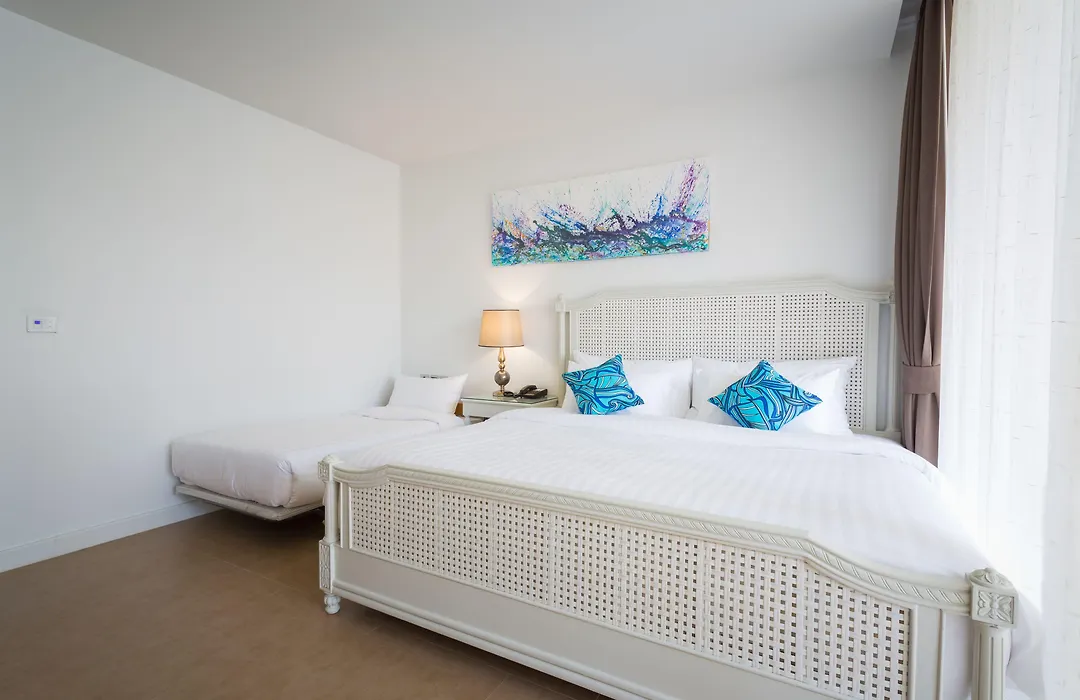 Beach Walk Boutique Resort-1