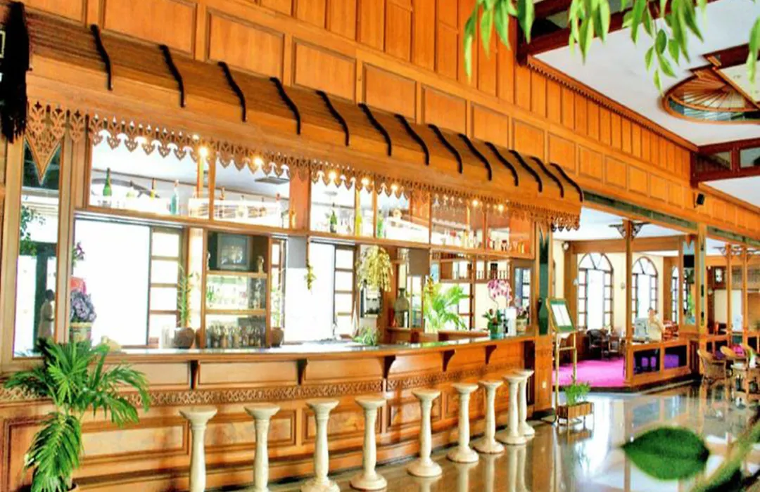 Royal Twins Palace Hotel-1