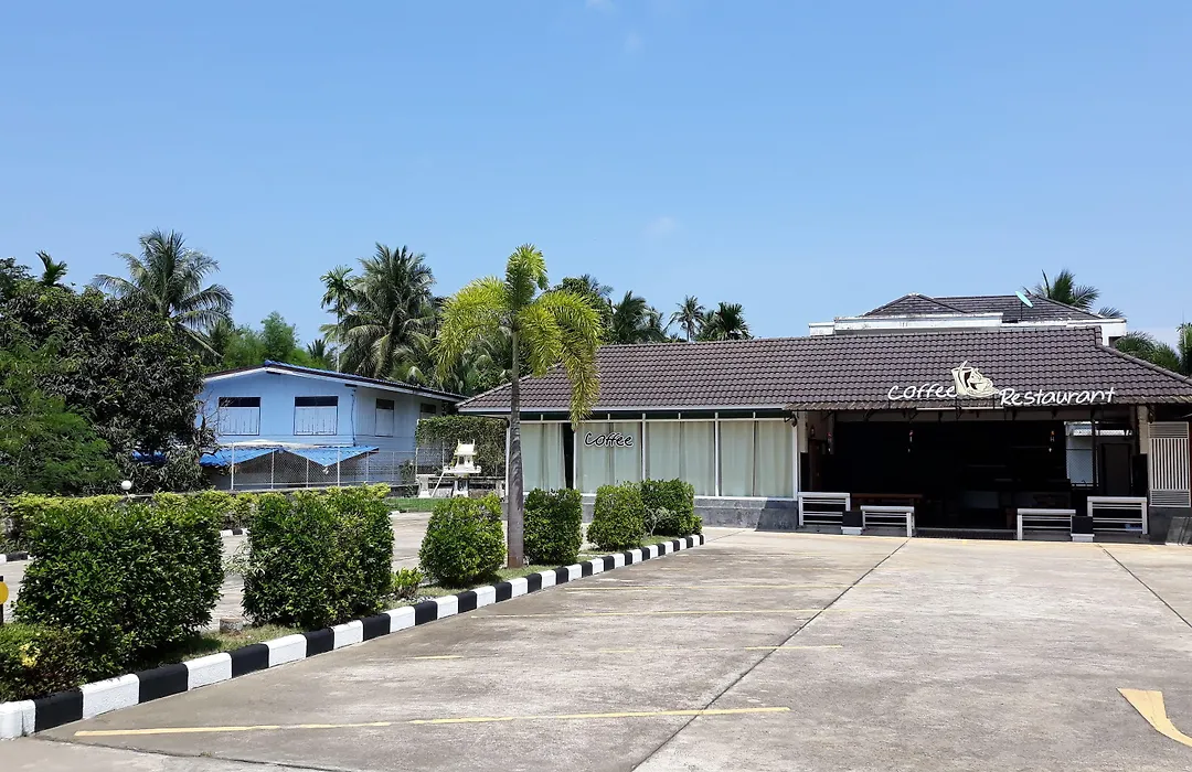 Chumphon Travelodge-1