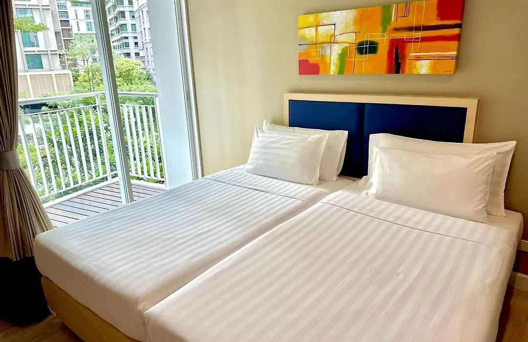 Urbana Langsuan Hotel-1