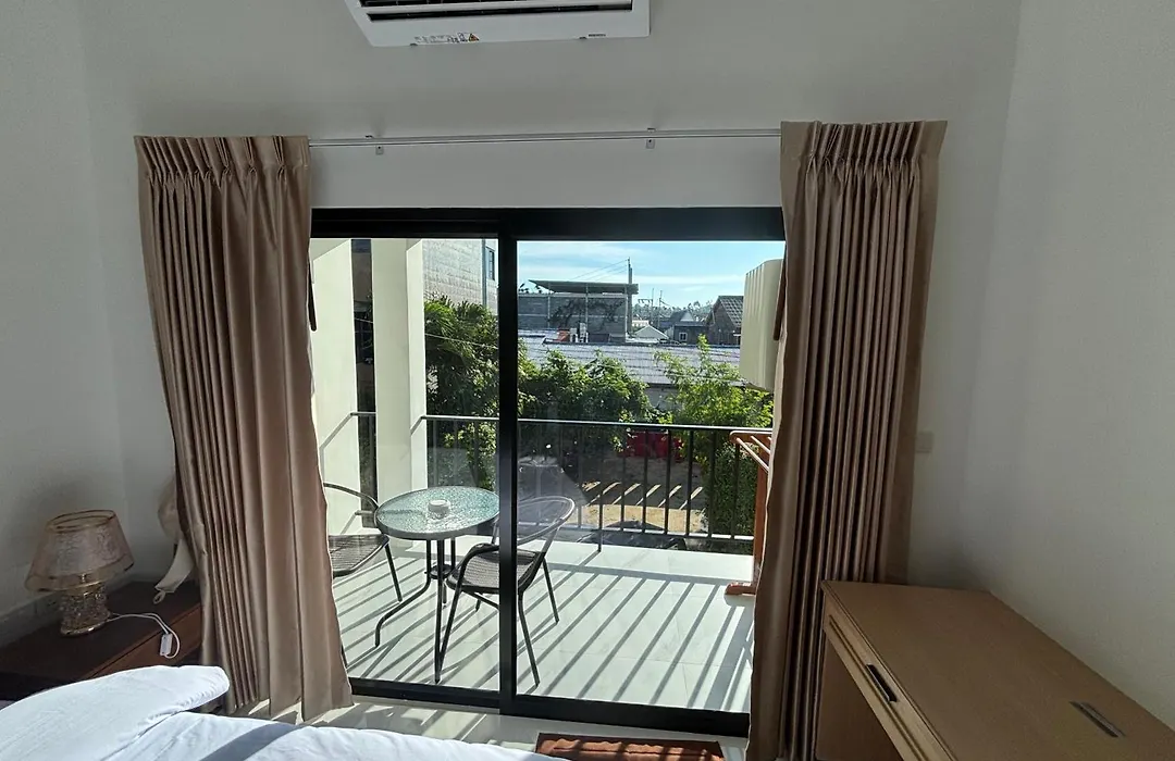 Bonny Hotel 4 Floors No Elevator-1