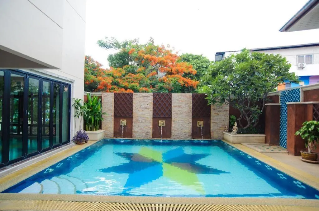 Diamond City Place Hotel-1