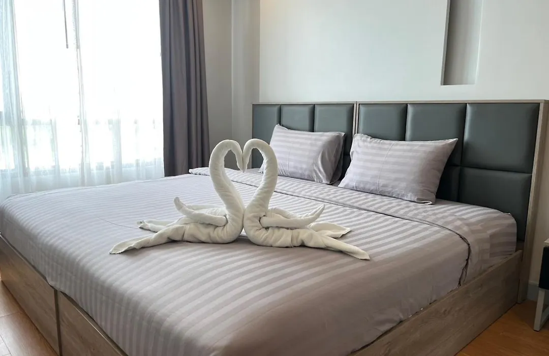 Onpa Hotel & Residence Bangsaen-1