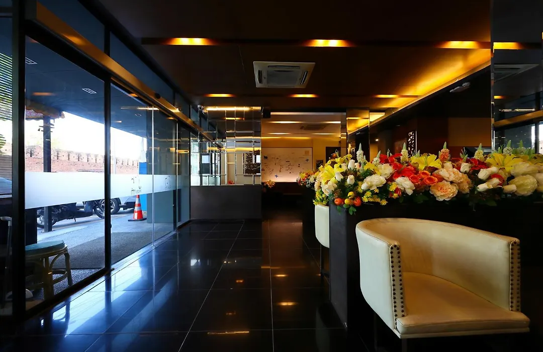 Hotel M Chiang Mai-1