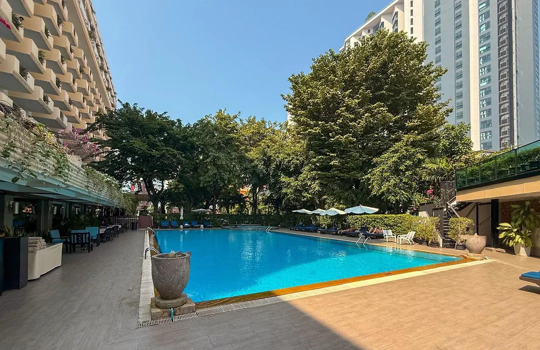 Golden Beach Hotel Pattaya-1