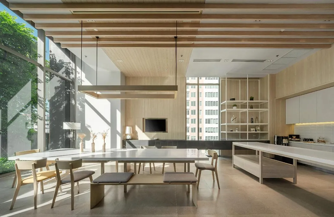 Oakwood Suites Bangkok-1