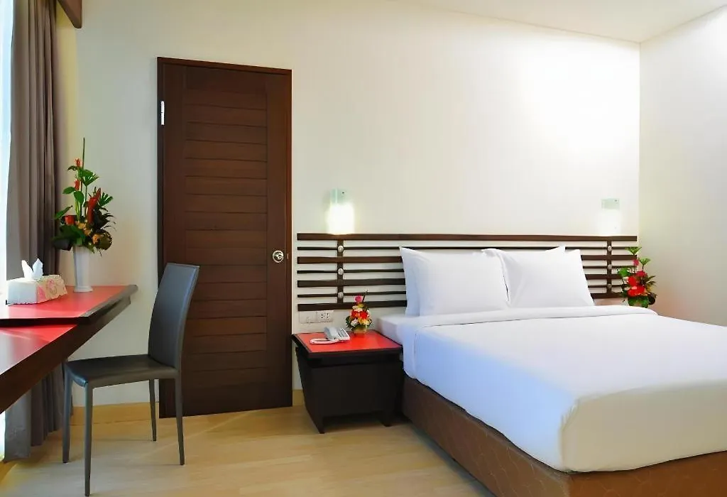 The Color Hotel-1