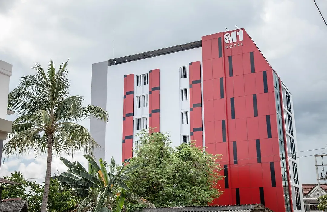 M1 Hotel-1