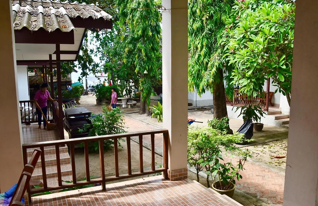Magic Resort-1