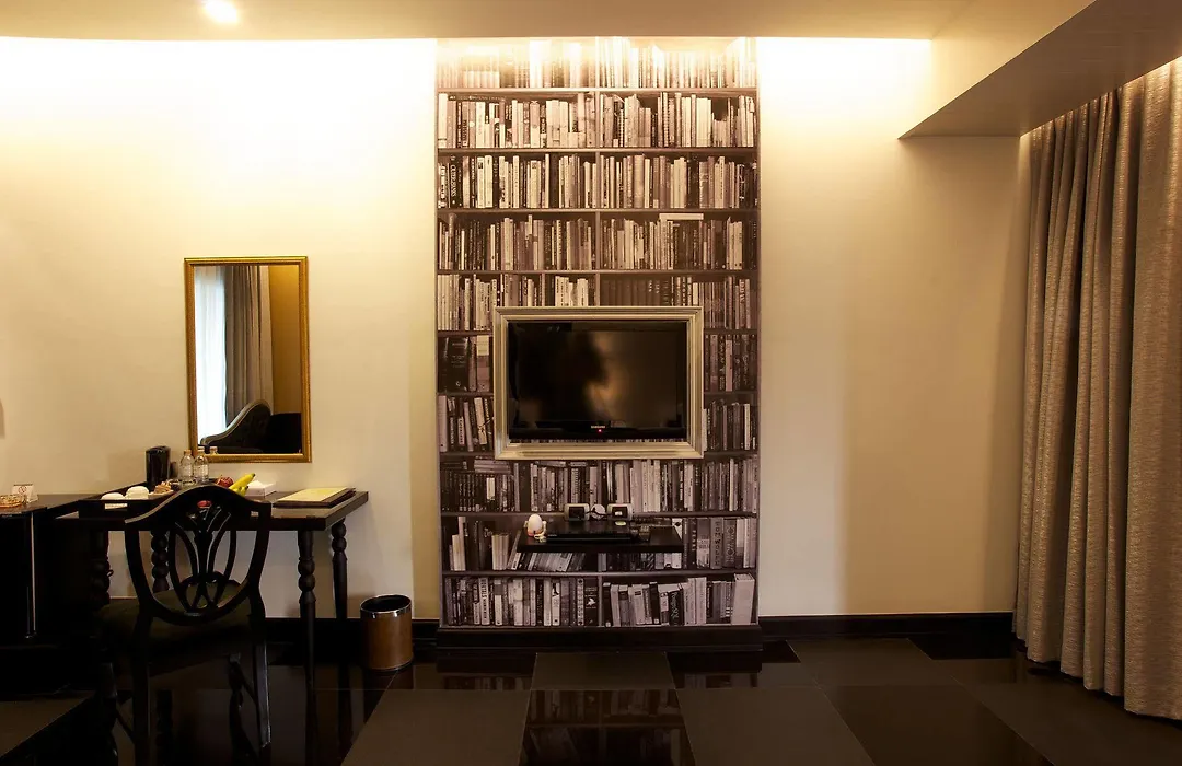 Long Beach Luxury Villas-1