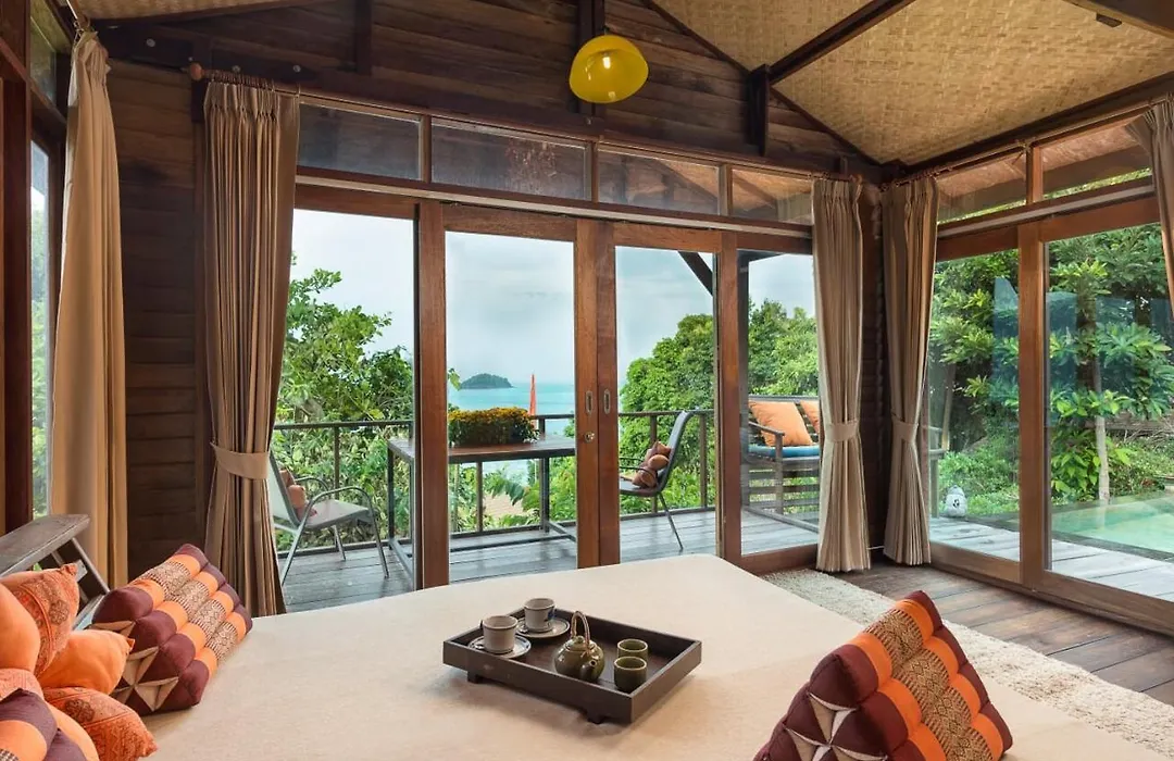 Serendipity Beach Resort Koh Lipe-1