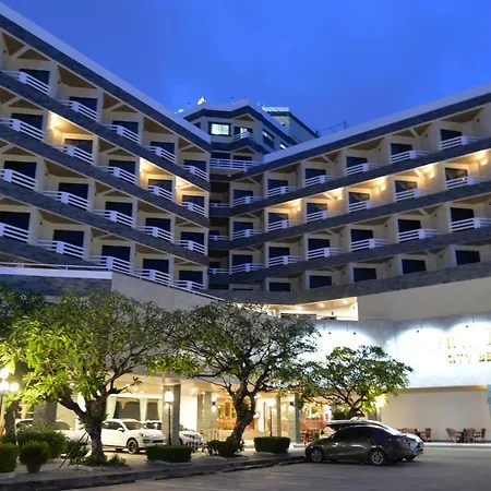 City Beach Resort-3