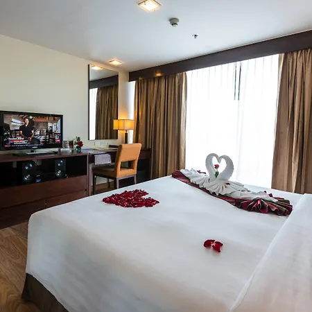 Lohas Residences Sukhumvit 2-3
