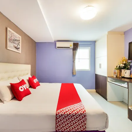 Oyo 75375 Lisa Guesthouse-2
