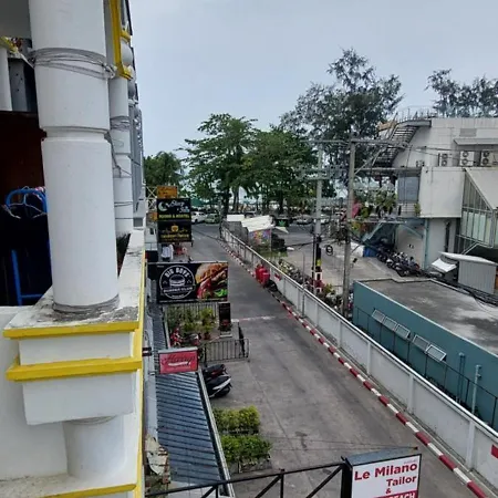 Cafe De Paris-2