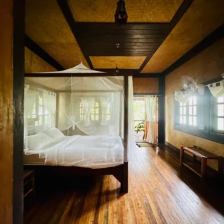 Bambu Huts-2