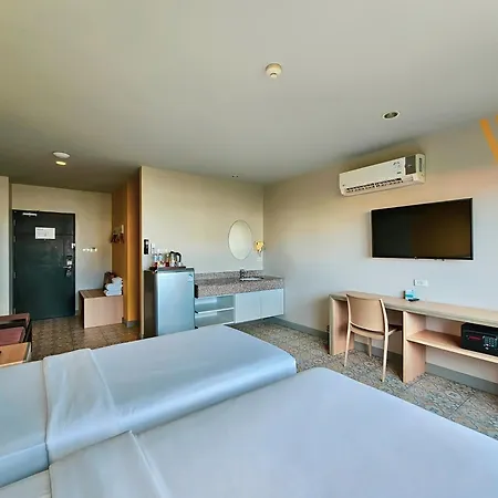 Recenta Suite Phuket Suanluang-2