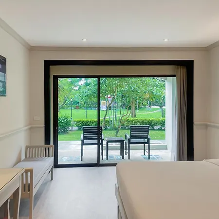 Pinnacle Grand Jomtien Resort And Beach Club-3