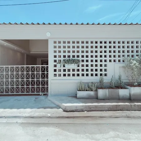 Aoboun House Bangsaen บ้านโอบอุ่น บางแสน-2