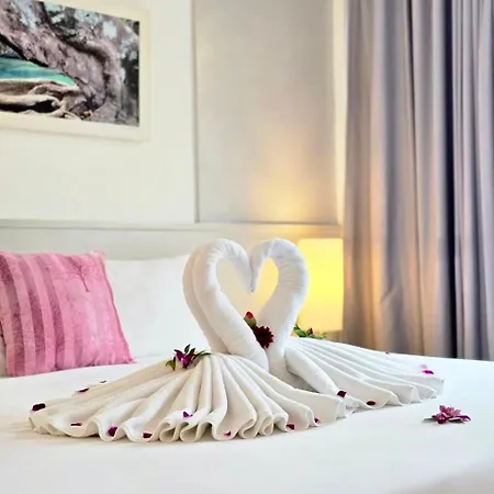 On Hotel Phuket - Sha-2