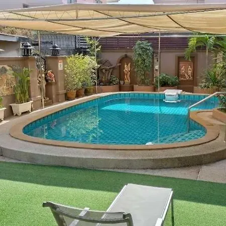Mai Thai Guest House-2