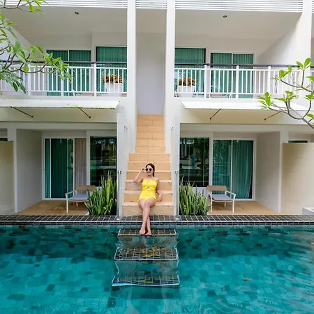 A2 Pool Resort, Phuket Town - Scheduled Shuttle To Phuket Old Town-2