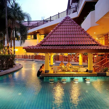 Baumanburi Hotel Patong-3