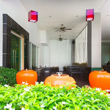 Oakwood Hotel&Residence Bangkok-2