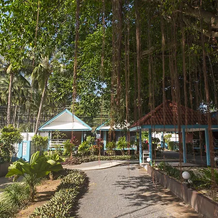 Blu' Beach Bungalows-2