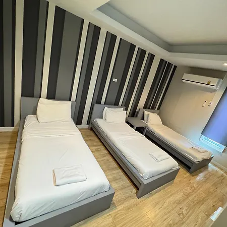 Paragon Inn-3