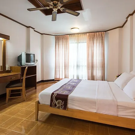 Seashore Pattaya Resort-3