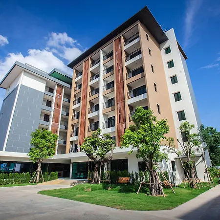 L Hotel-2