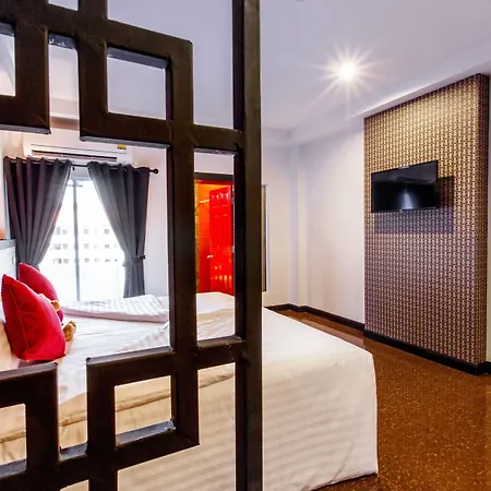 Gallery Lake View Hotel-2