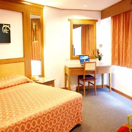 Royal Twins Palace Hotel-2