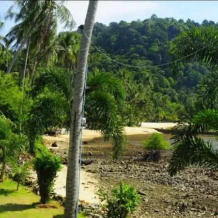 Green Cottage And Beach Resort-2
