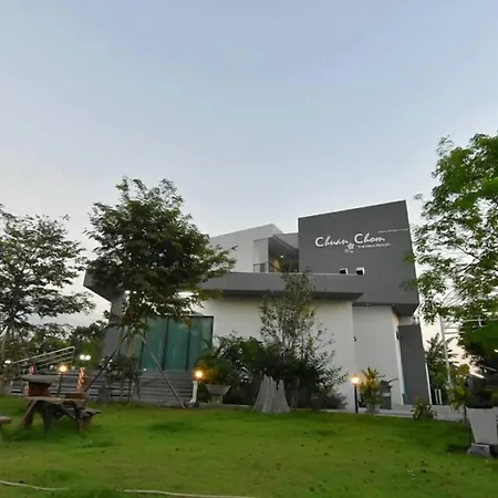 Hotel Chuan Chom The High Resort Saraburi-3