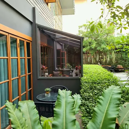 Vali Villa Bangkok-3