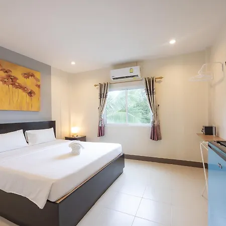 Baan Yuyen Karon Guesthouse-3