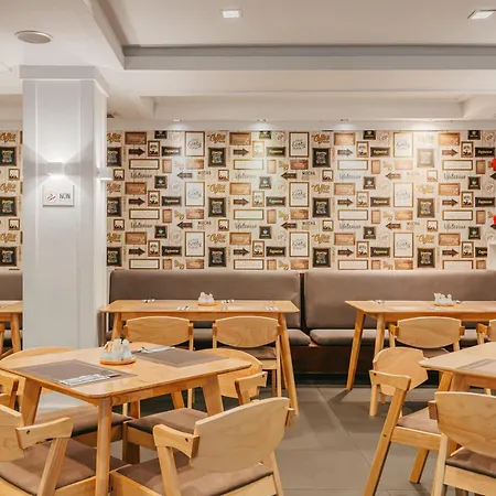 Heeton Concept Hotel Pattaya By Compass Hospitality-3