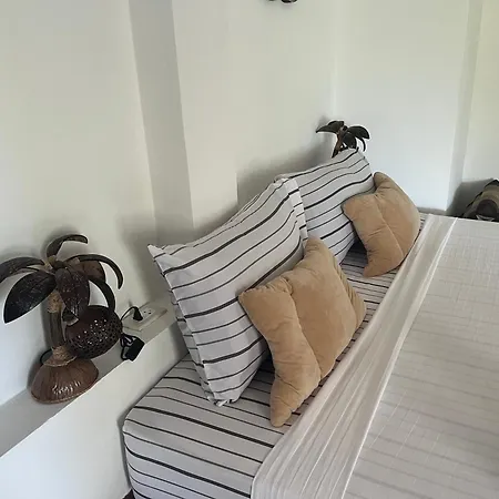 Pink House Guest House Lamai - Pool & Sea View-3