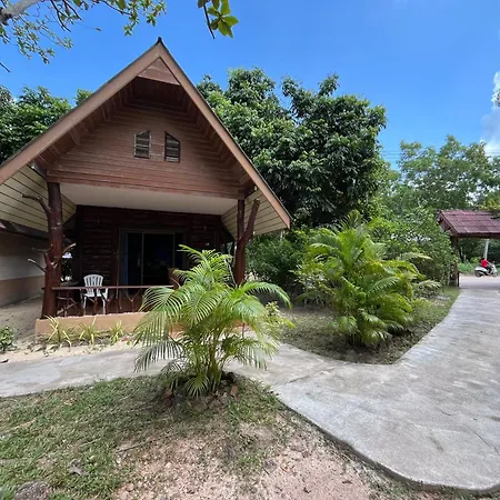 Season Bungalow-3