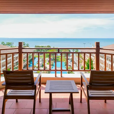 The Heritage Pattaya Beachfront Resort-3