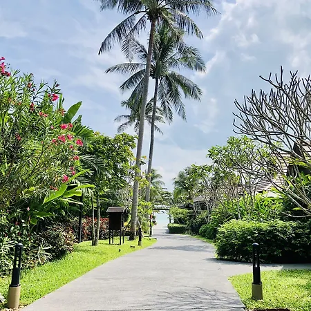 Khanom Beach Resort And Spa-2
