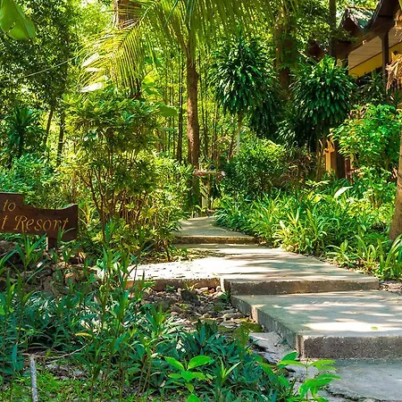 The Lost Resort-2