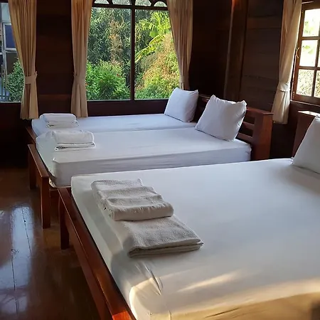 Ruean Mai Chai Khlong-3