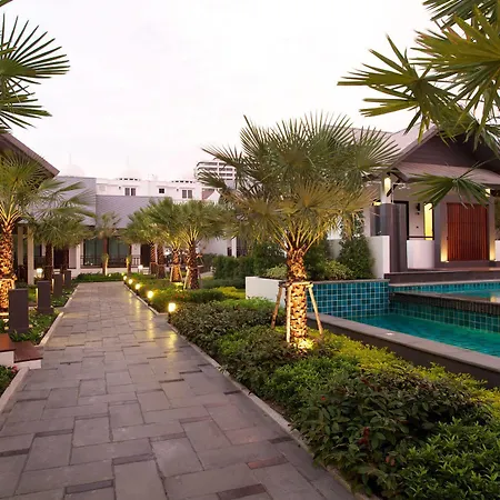 Long Beach Luxury Villas-2
